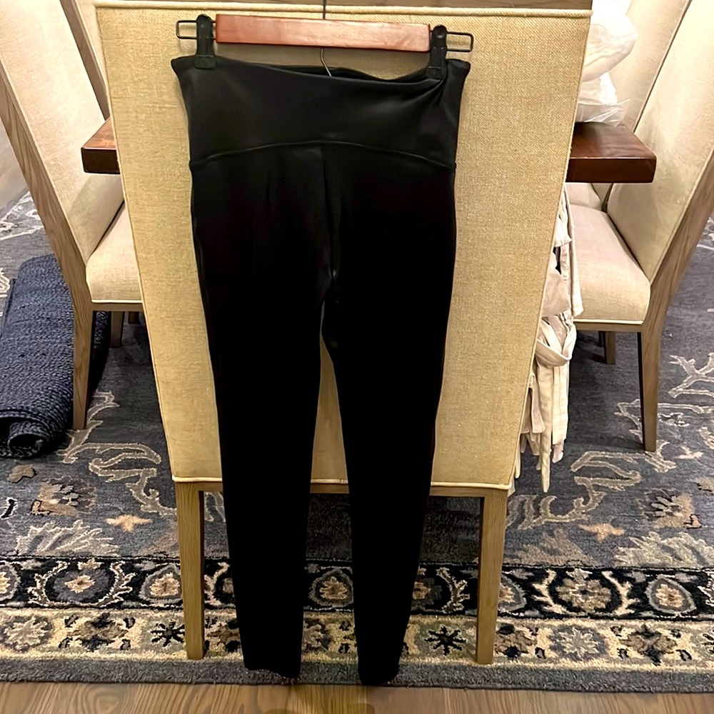 Spanx faux leather black leggings size M
